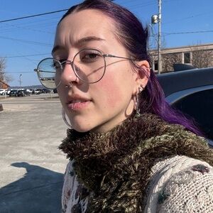 Meet your Posher, Natalie